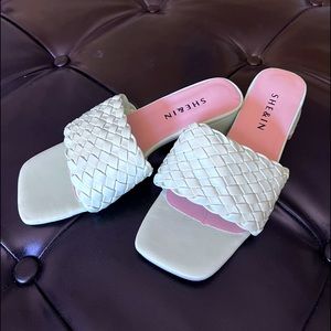 Braided Detail Chunky Heeled Mule Sandals for Summer